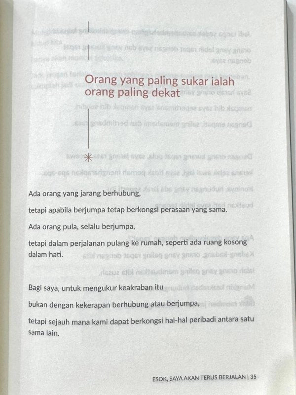 Iman Publication Book Esok, Saya Akan Terus Berjalan oleh Dancing Snail 101046